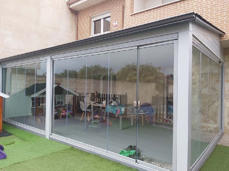 Cerramiento de terraza en Terrassa - Cristaler&iacute;a Barcelona