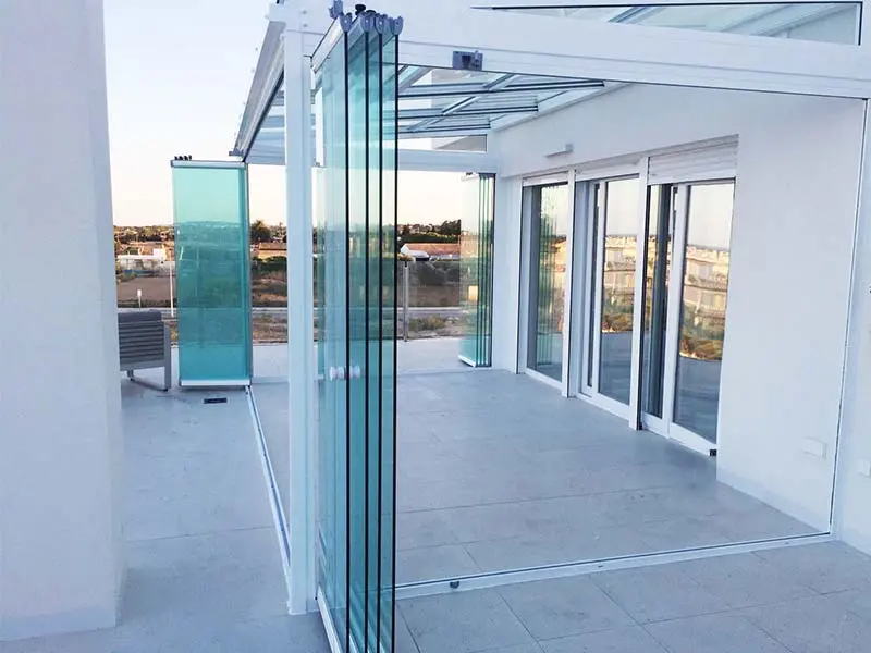 Cerramiento de terraza en Barcelona - Cristaler&iacute;a Barcelona