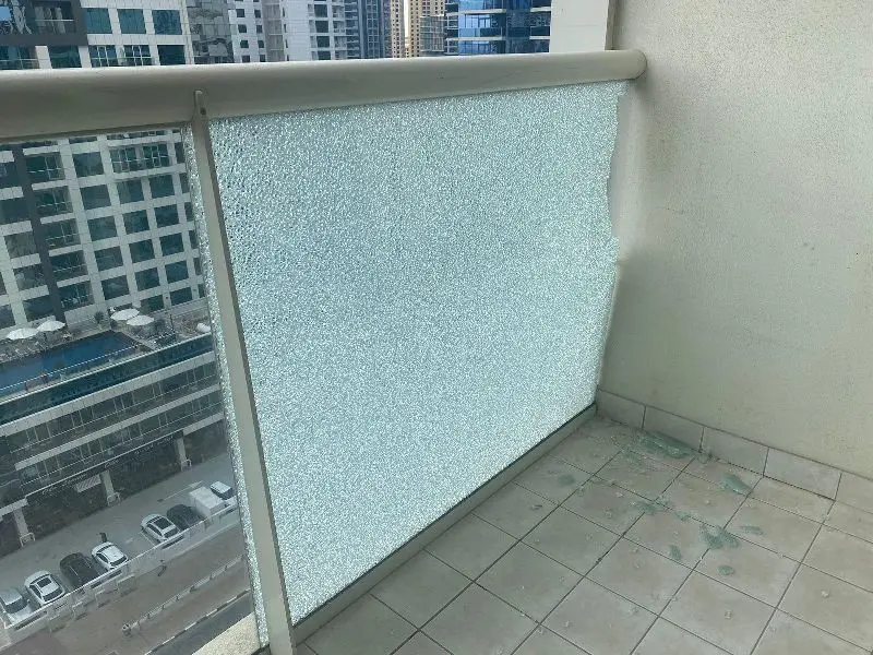 Cristal roto en ventana y balconera - Cristalería Barcelona Cambio de cristal roto en ventana y balconera Barcelona - Cristalería Barcelona